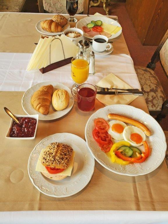 Landhotel Westerwaldgrill Hohn  Екстер'єр фото